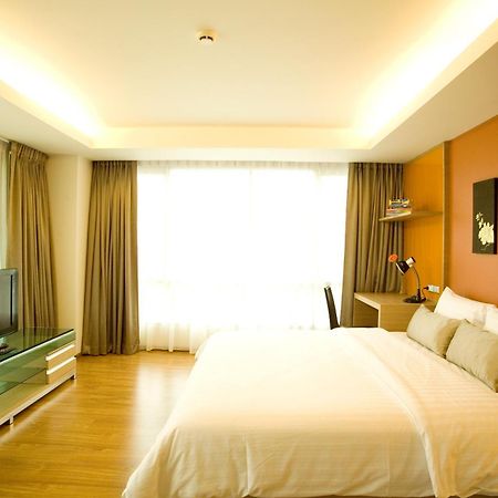 Golden Pearl Hotel Bangkok Esterno foto