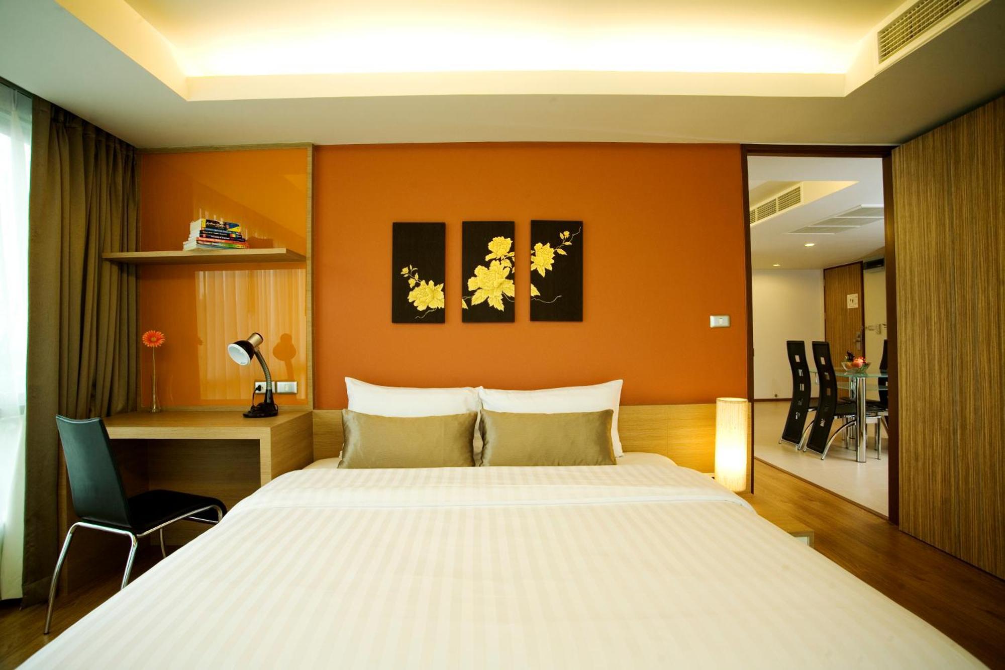 Golden Pearl Hotel Bangkok Esterno foto