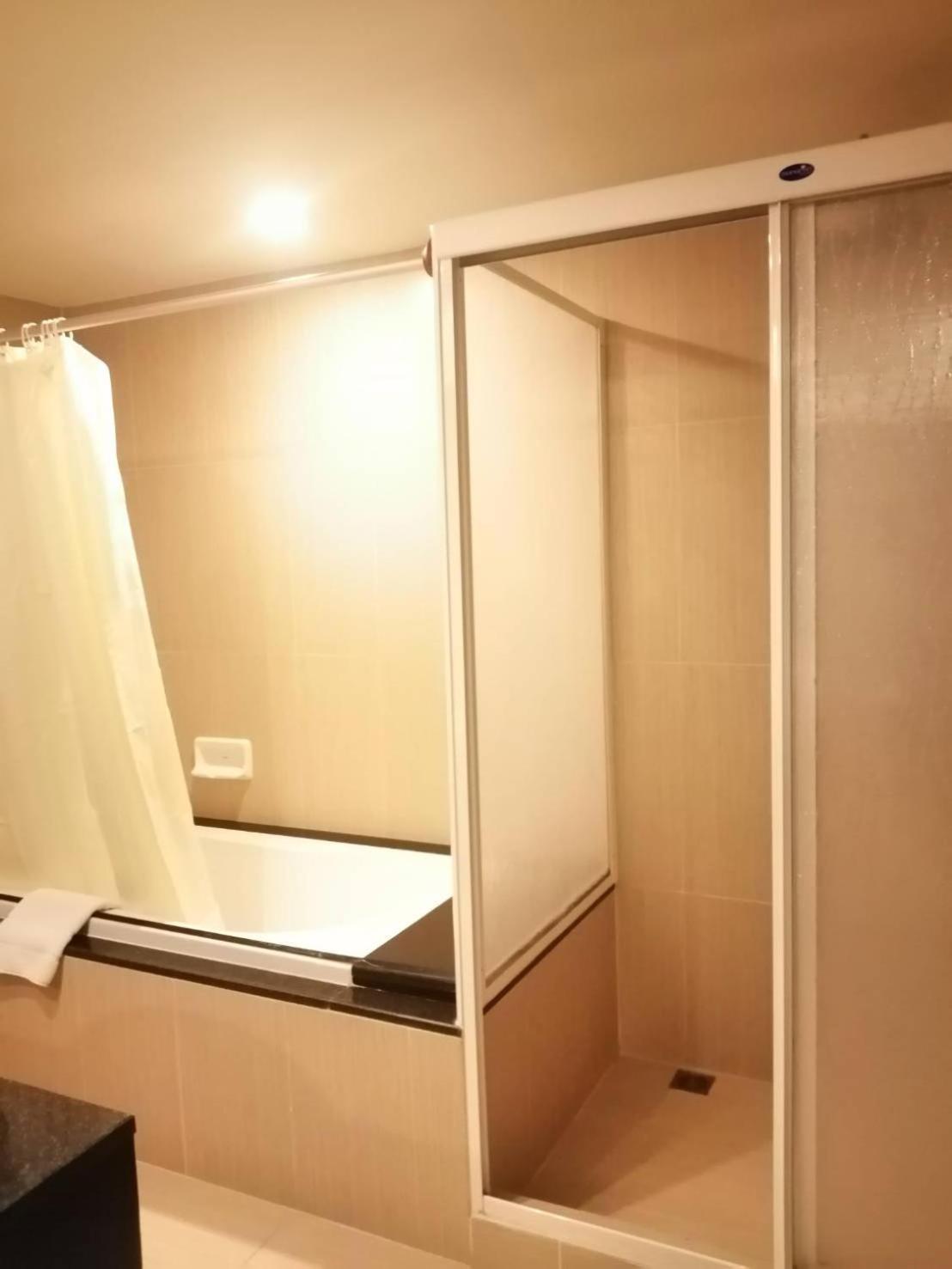 Olive Hotel & Residence Bangkok Sukhumvit 101 Esterno foto